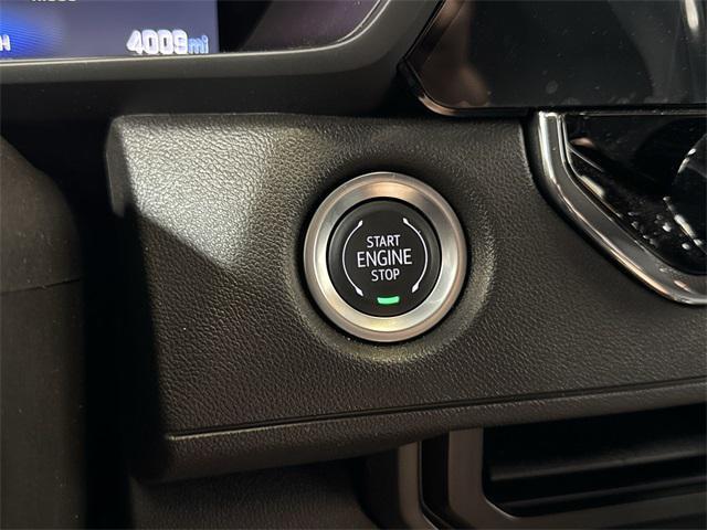 Photo of 2024 Black Chevrolet Colorado