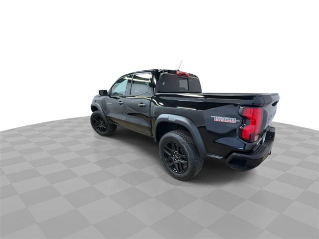 Photo of 2024 Black Chevrolet Colorado