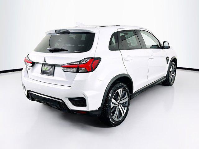 Photo of 2024 White Diamond Mitsubishi Outlander Sport