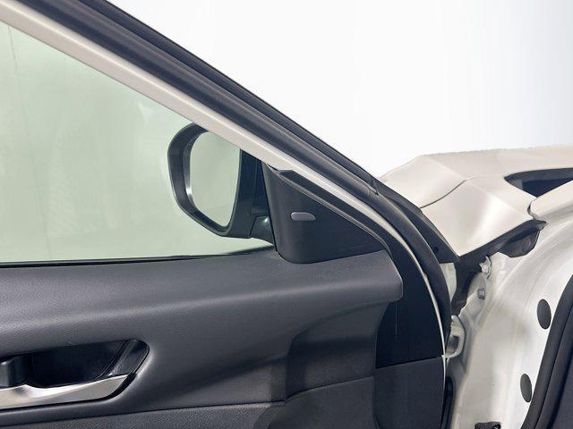 Photo of 2022 Pearl White Tricoat Nissan Altima