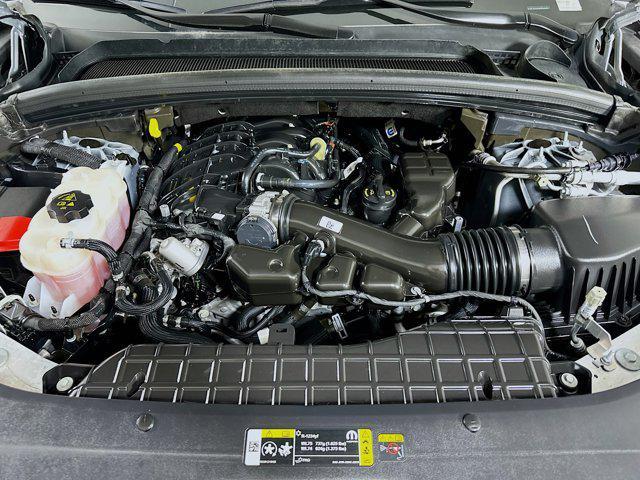 Photo of 2024 Silver Zynith Jeep Grand Cherokee L