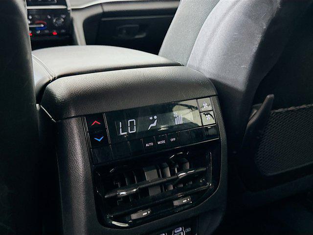 Photo of 2024 Silver Zynith Jeep Grand Cherokee L
