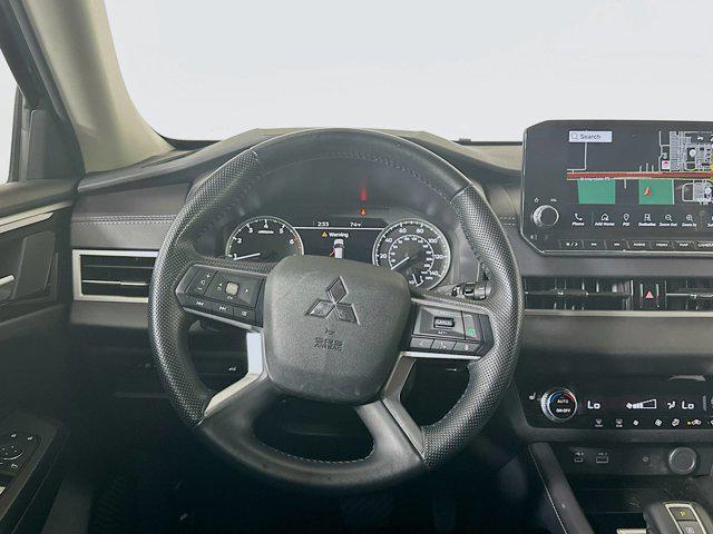 Photo of 2024 Graphite Gray Mitsubishi Outlander