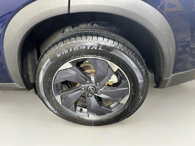 Photo of 2025 Deep Ocean Blue Pearl Nissan Rogue