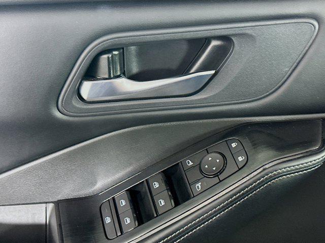 Photo of 2025 Deep Ocean Blue Pearl Nissan Rogue