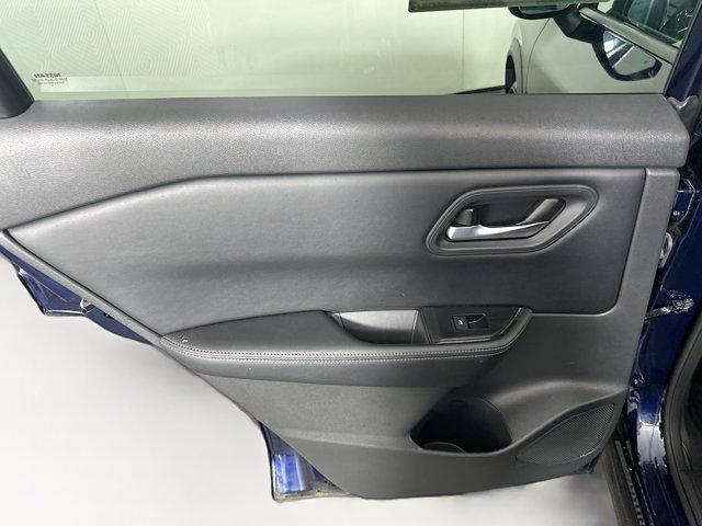Photo of 2025 Deep Ocean Blue Pearl Nissan Rogue