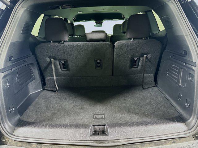 Photo of 2025 Ebony Twilight Metallic GMC Acadia