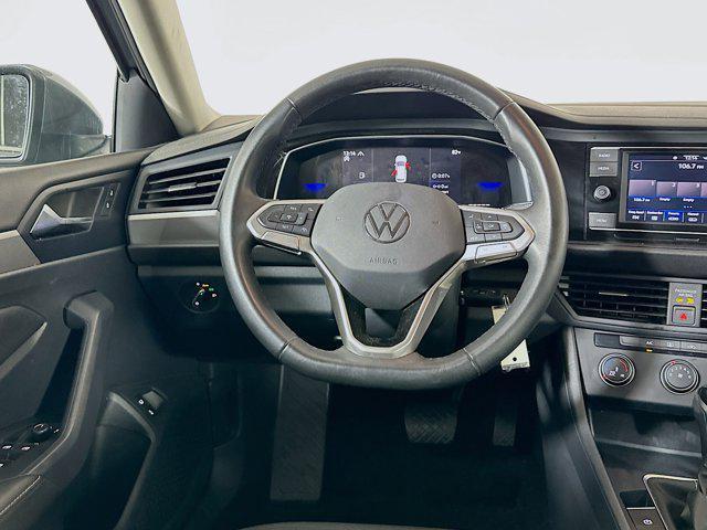 Photo of 2024 Platinum Gray Metallic Volkswagen Jetta