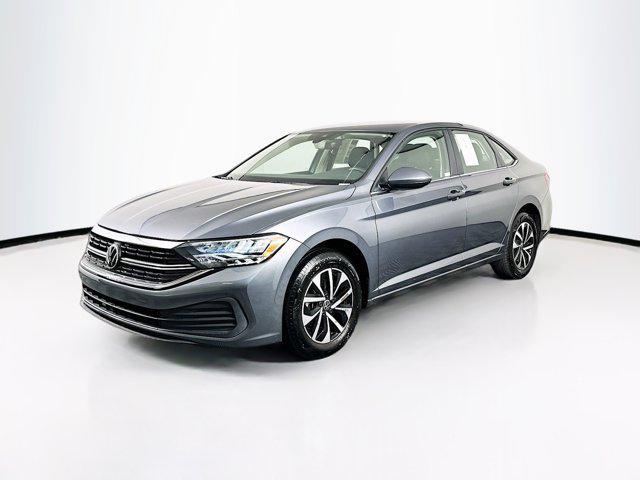 Photo of 2024 Platinum Gray Metallic Volkswagen Jetta