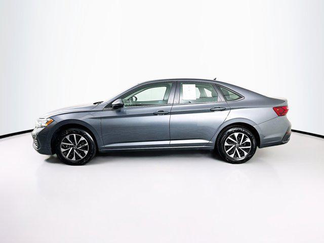 Photo of 2024 Platinum Gray Metallic Volkswagen Jetta