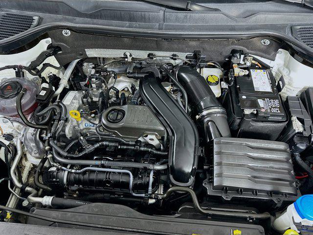 Photo of 2024 Pure White Volkswagen Taos