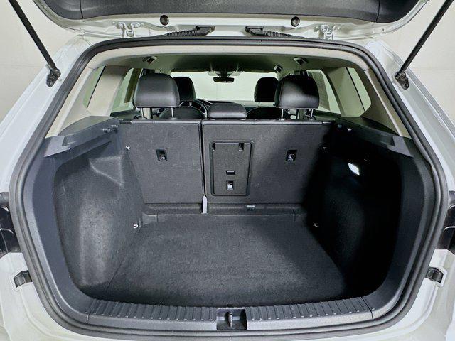 Photo of 2024 Pure White Volkswagen Taos