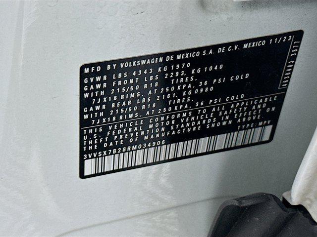 Photo of 2024 Pure White Volkswagen Taos