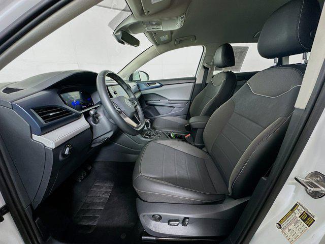 Photo of 2024 Pure White Volkswagen Taos