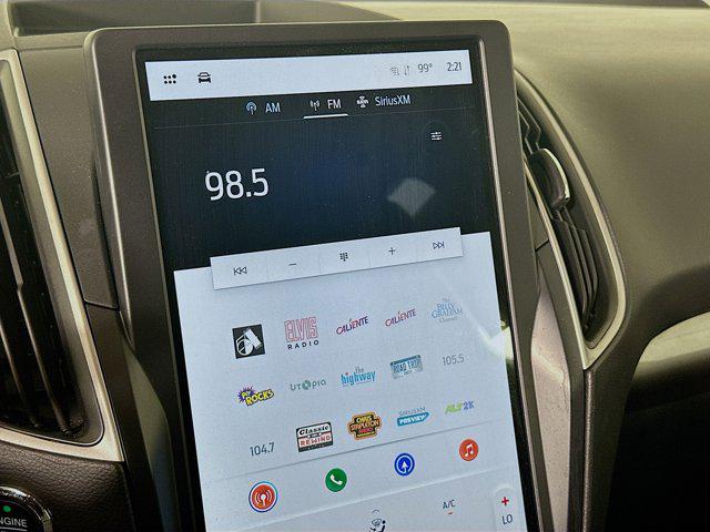 Photo of 2024 Oxford White Ford Edge
