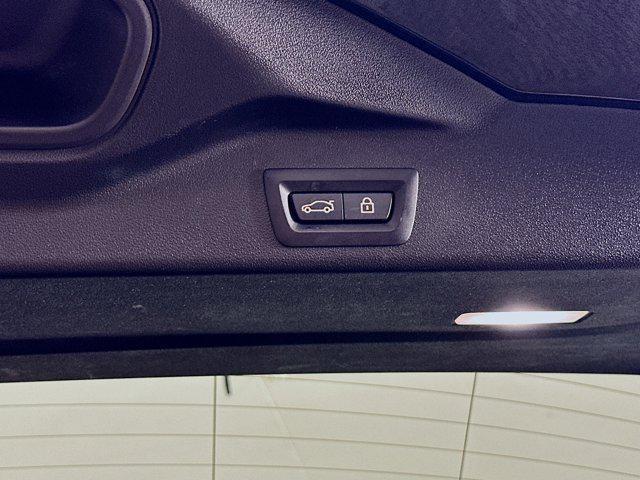 Photo of 2021 Jet Black BMW X5