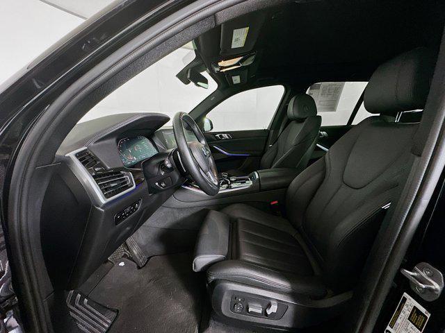Photo of 2021 Jet Black BMW X5