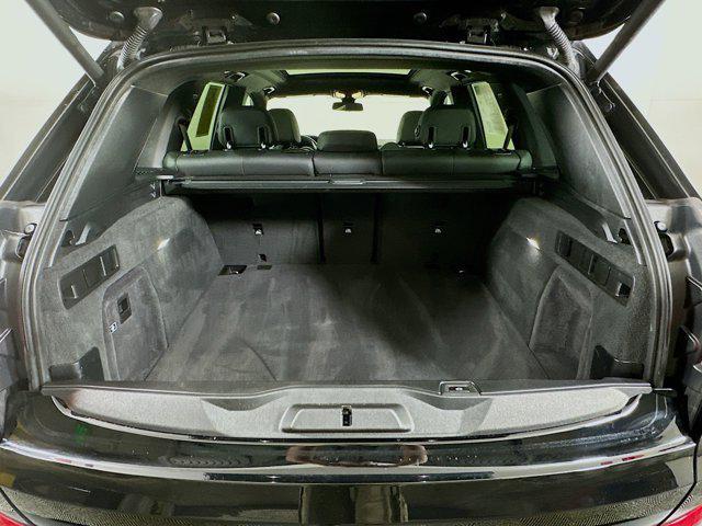 Photo of 2021 Jet Black BMW X5