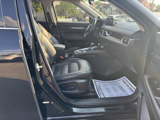 Photo of 2022 Jet Black Mica Mazda CX-5