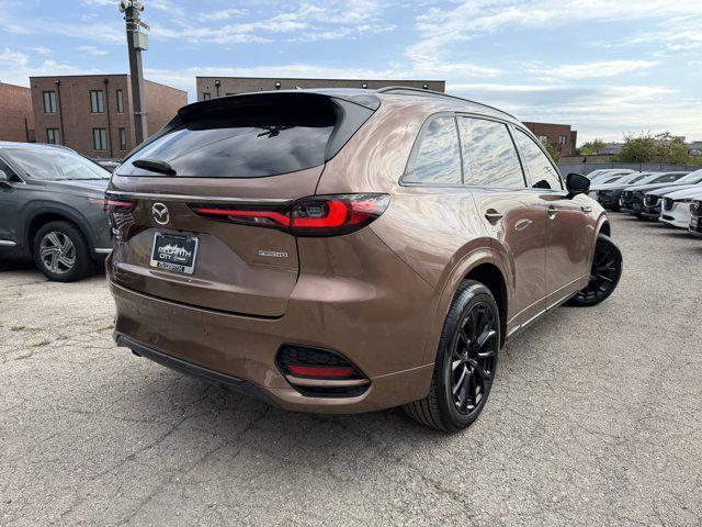Photo of 2025 Melting Copper Metallic Mazda CX-70