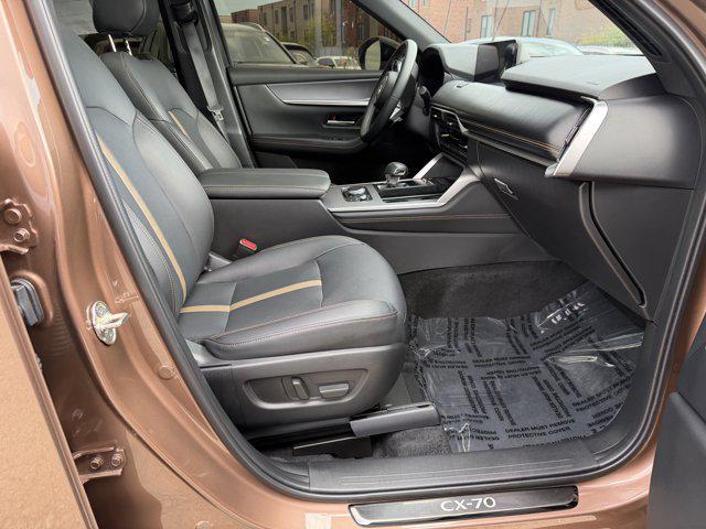 Photo of 2025 Melting Copper Metallic Mazda CX-70