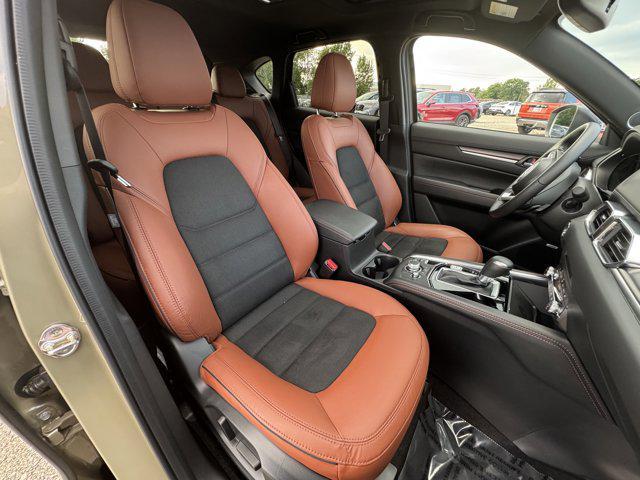 Photo of 2025 Zircon Sand Metallic Mazda CX-5