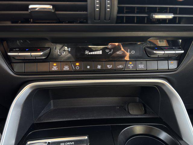 Photo of 2024 Rhodium White Premium Mazda CX-90