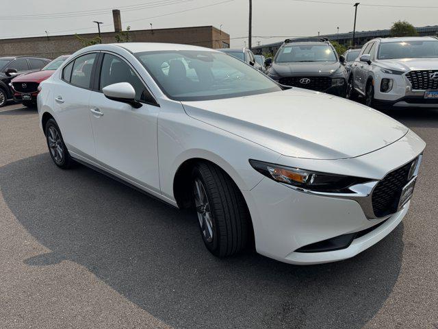 Photo of 2025 Snowflake White Pearl Mica Mazda Mazda3