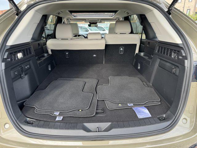 Photo of 2025 Zircon Sand Metallic Mazda CX-70 PHEV