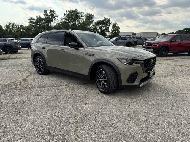Photo of 2025 Zircon Sand Metallic Mazda CX-70 PHEV