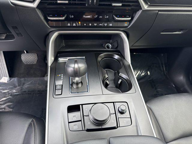 Photo of 2024 Rhodium White Premium Mazda CX-90