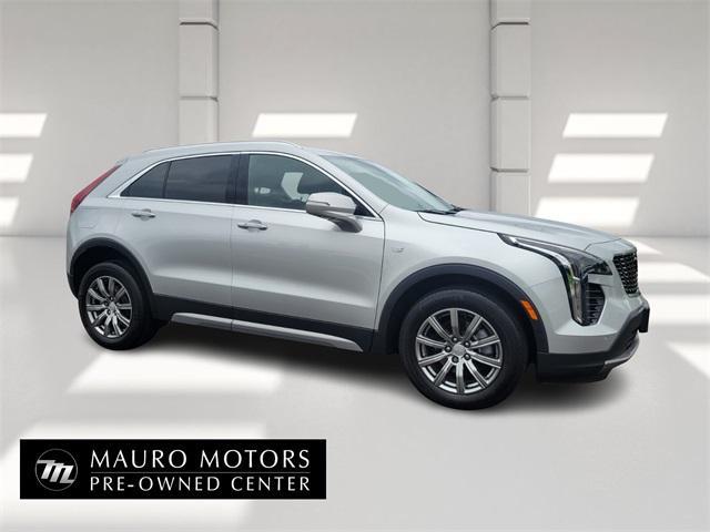 Photo of 2022 Galactic Gray Metallic Cadillac XT4