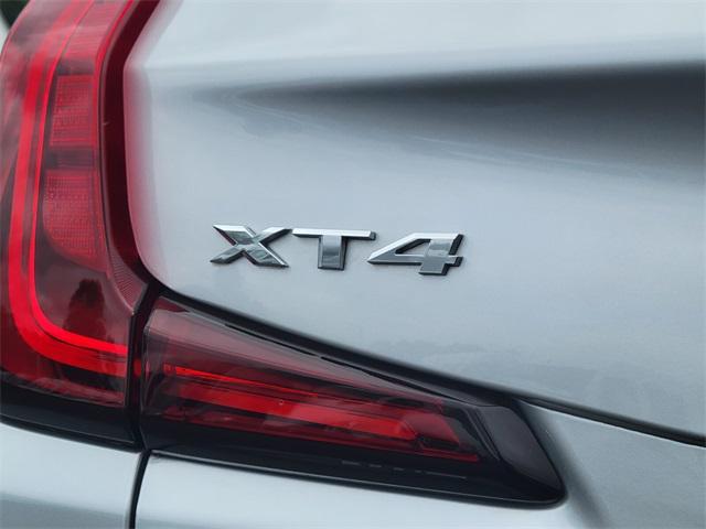 Photo of 2022 Galactic Gray Metallic Cadillac XT4