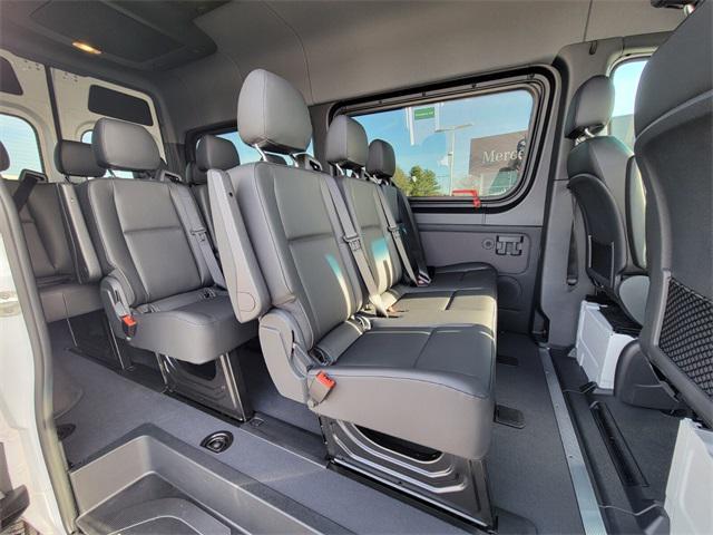 Photo of 2024 White Mercedes-Benz Sprinter 2500