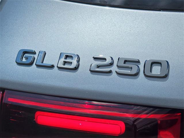 Photo of 2025 Cirrus Silver Metallic Mercedes-Benz GLB 250