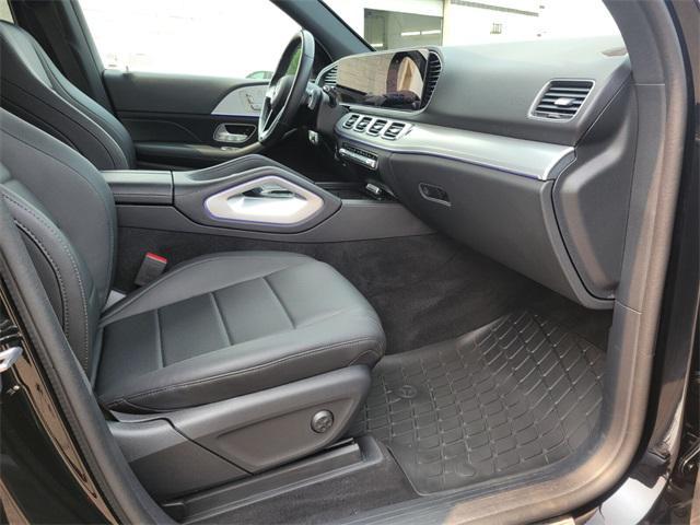 Photo of 2024 Black Mercedes-Benz GLE 350