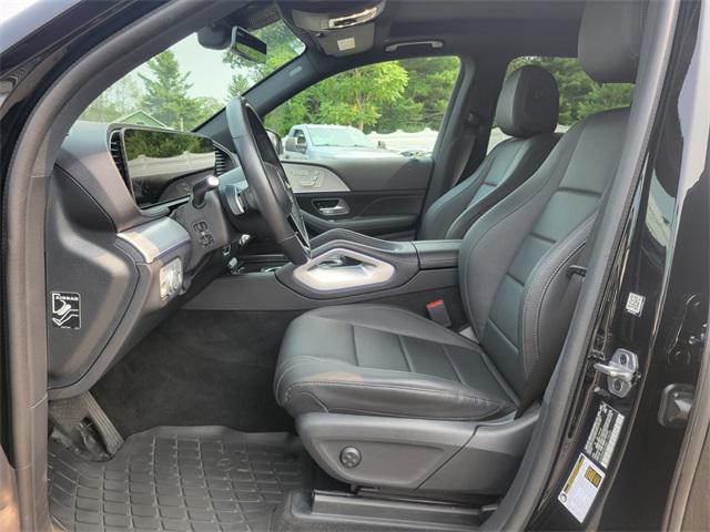 Photo of 2024 Black Mercedes-Benz GLE 350