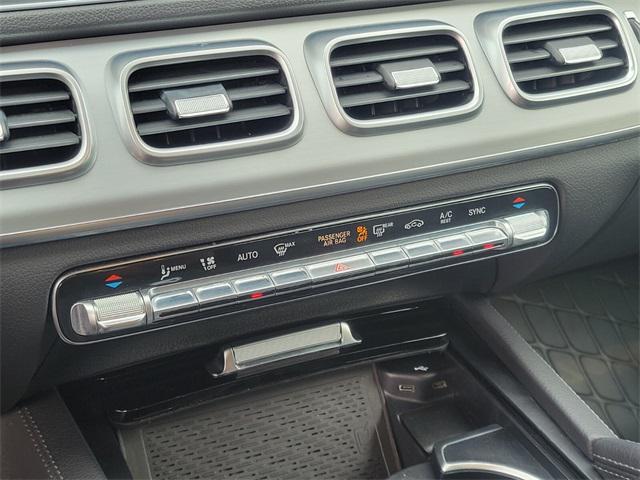 Photo of 2024 Black Mercedes-Benz GLE 350