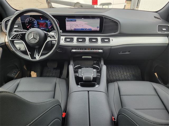 Photo of 2024 Black Mercedes-Benz GLE 350
