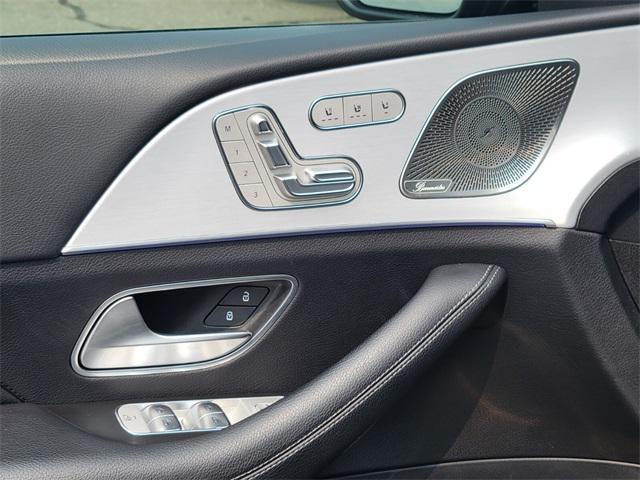 Photo of 2024 Black Mercedes-Benz GLE 350