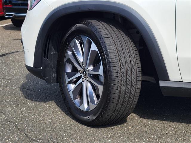 Photo of 2023 White Mercedes-Benz GLE 350