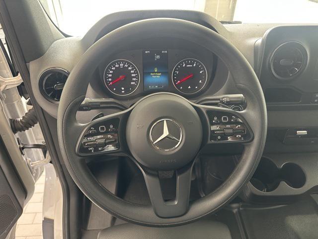 Photo of 2024 White Mercedes-Benz Sprinter 3500