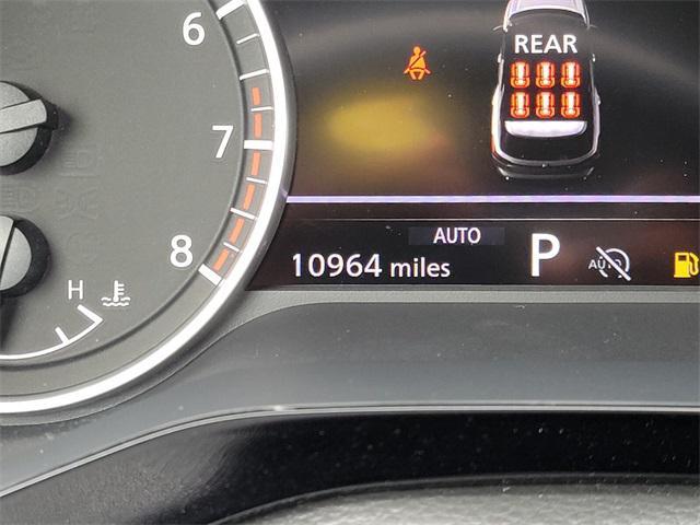 Photo of 2024 Gun Metallic Nissan Pathfinder