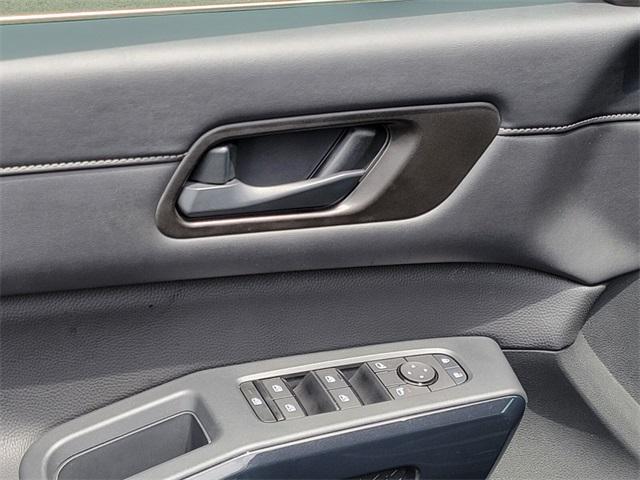 Photo of 2024 Gun Metallic Nissan Pathfinder