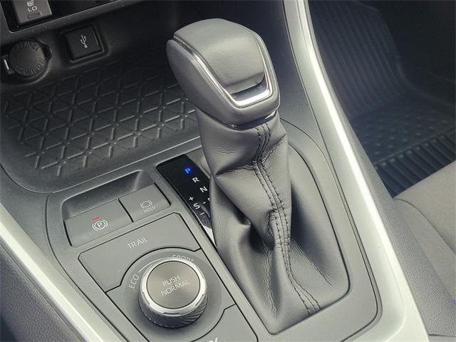 Photo of 2022 Silver Sky Metallic Toyota RAV4 Hybrid