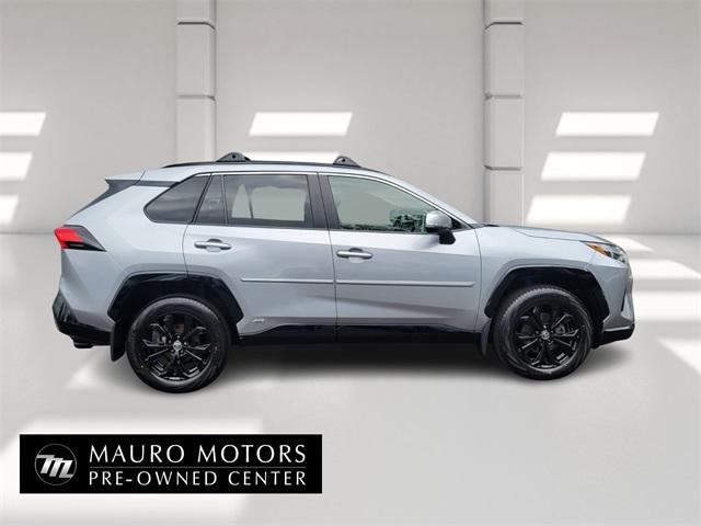 Photo of 2022 Silver Sky Metallic Toyota RAV4 Hybrid