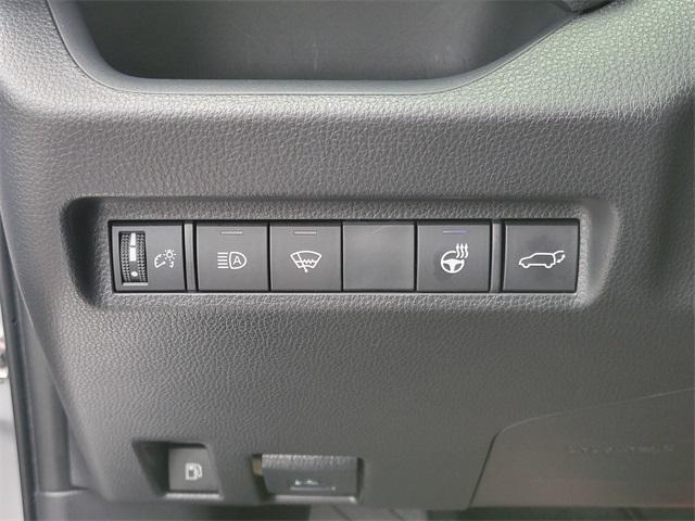 Photo of 2022 Silver Sky Metallic Toyota RAV4 Hybrid