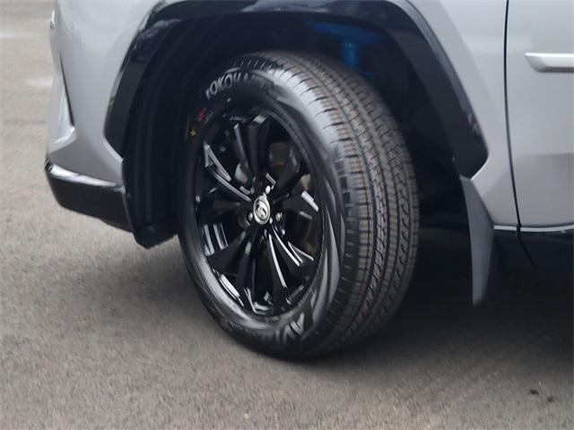 Photo of 2022 Silver Sky Metallic Toyota RAV4 Hybrid