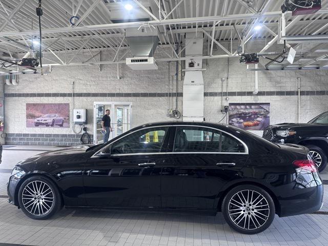 Photo of 2022 Black Mercedes-Benz C-Class