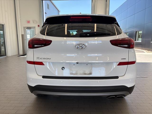 Photo of 2021 White Cream Hyundai TUCSON